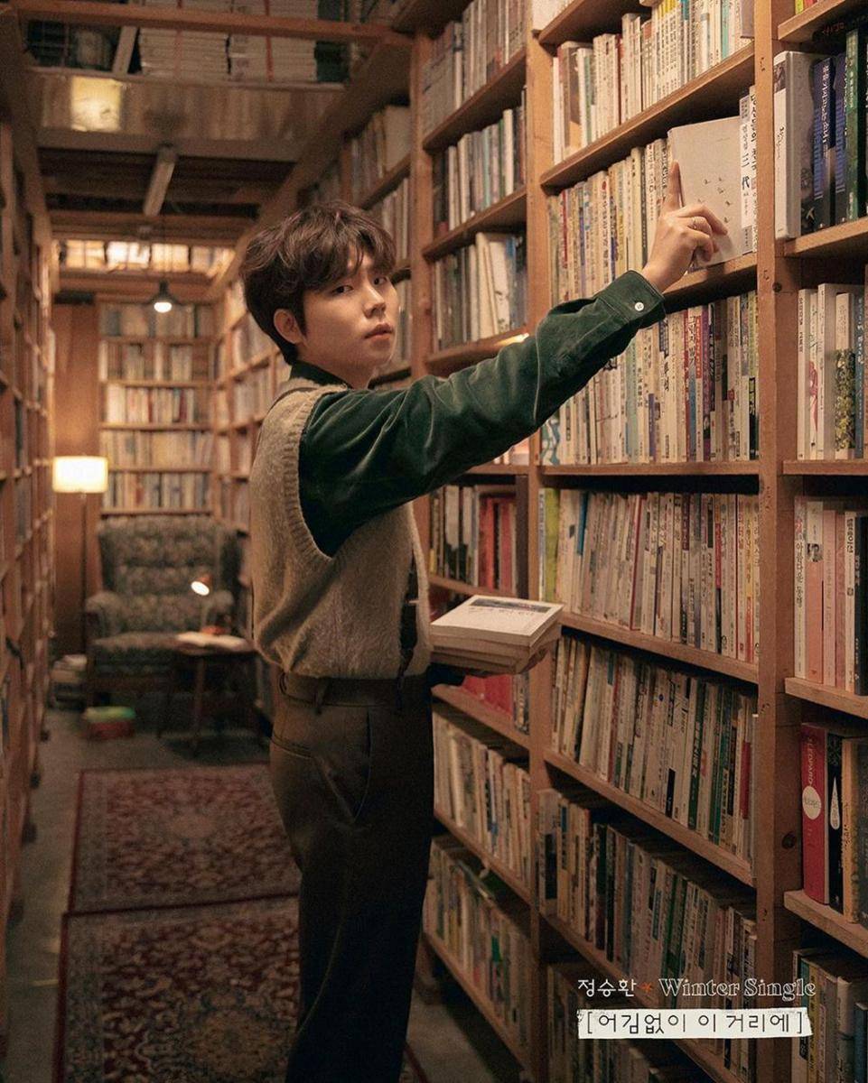 Jung Seung Hwan (instagram.com/__seung__h)