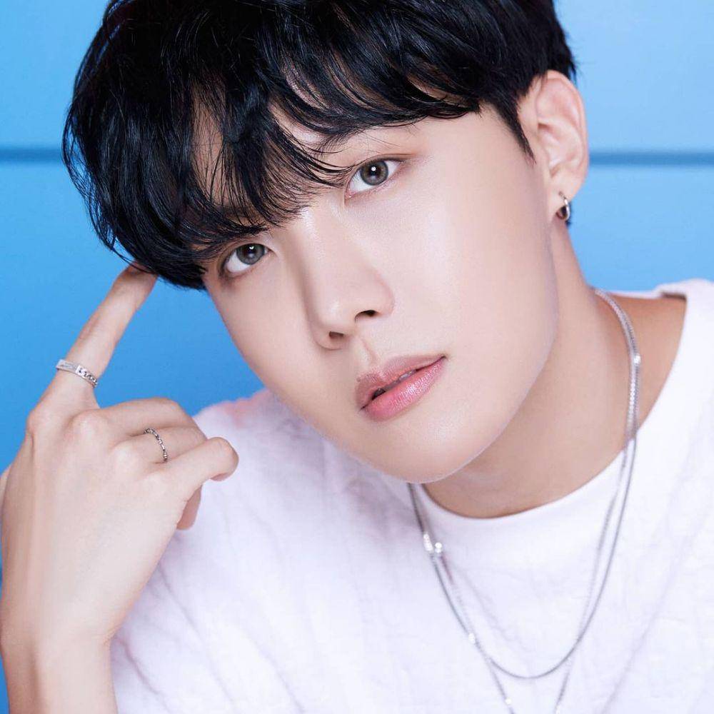 J-Hope BTS (instagram.com/bts.bighitofficial)