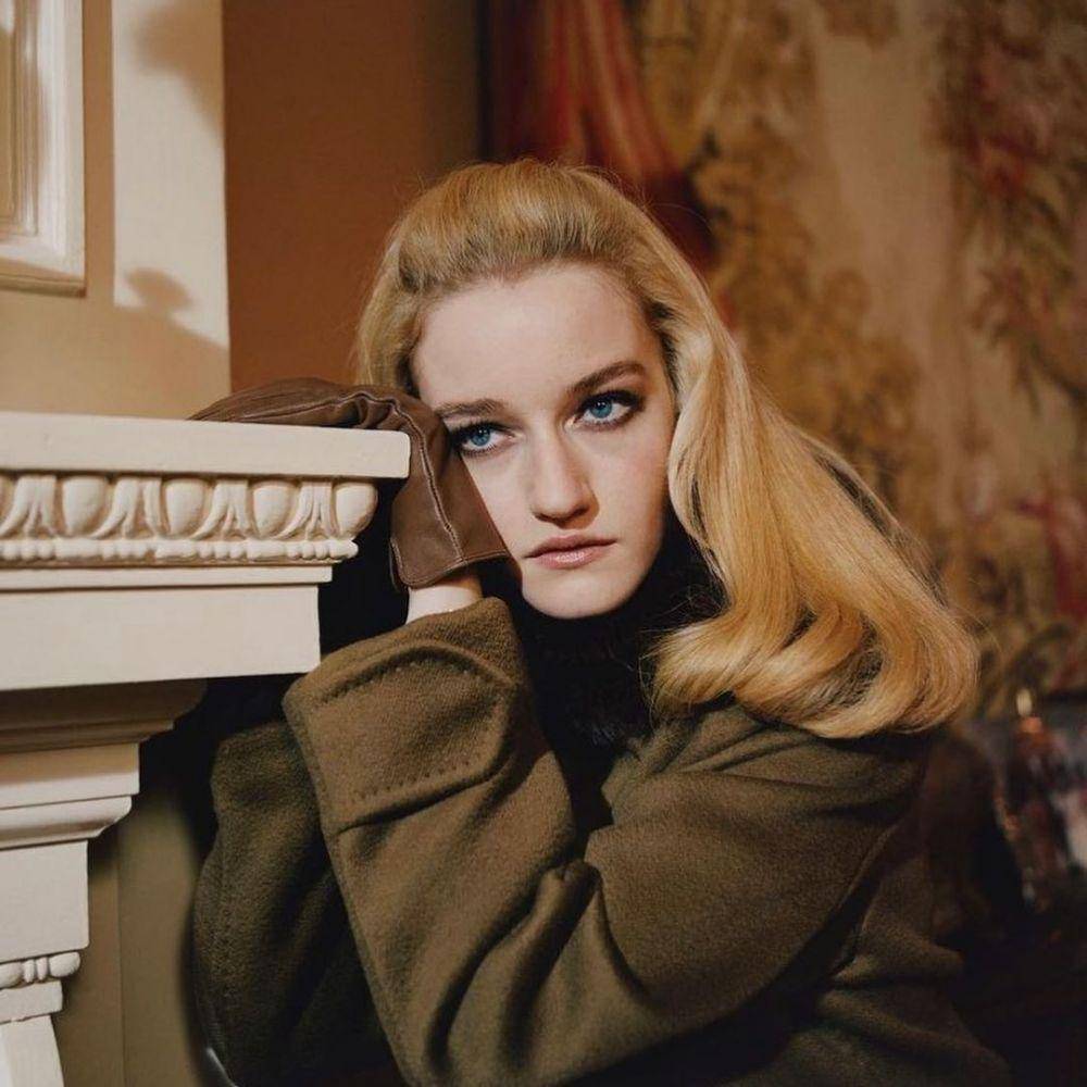 Julia Garner (instagram.com/juliagarneroffcial)