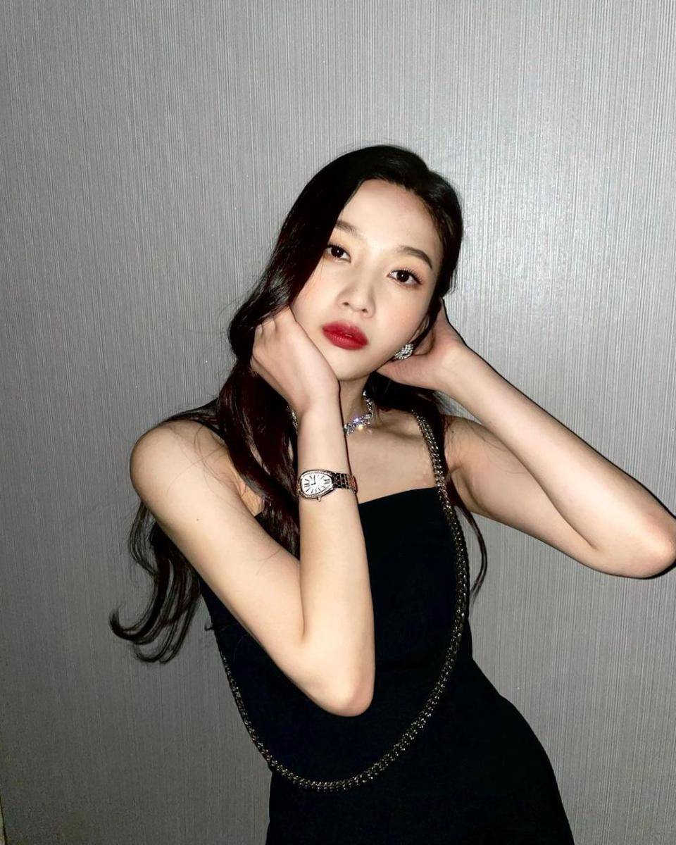 Joy Red Velvet (instagram.com/_imyour_joy)