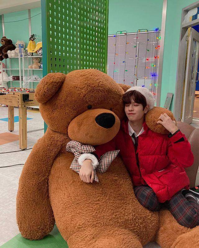 Seungmin Stray Kids (instagram.com/realstraykids)