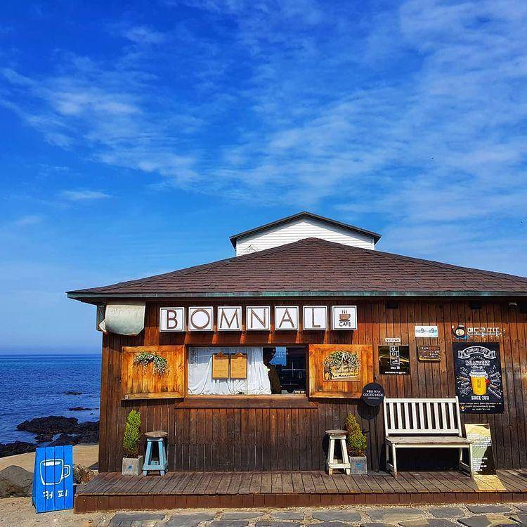potret Bonmal Cafe (instagram.com/jejubomnal)