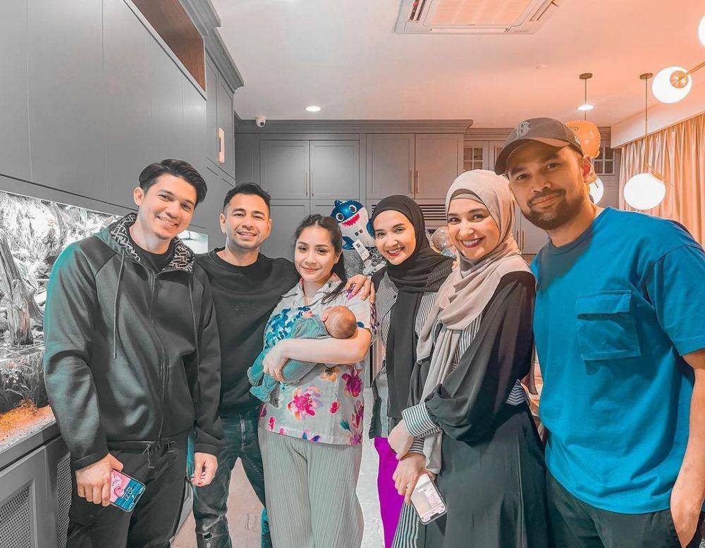 Zaskia Sungkar dan Irwansyah (instagram.com/zaskiasungkar15)