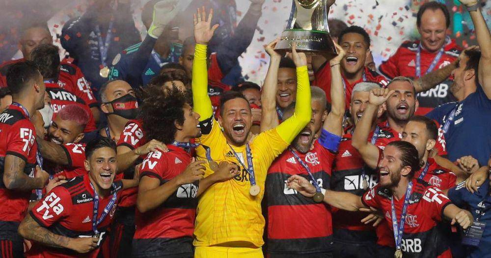 potret para pemain Flamengo merayakan gelar Serie A Brasil 2020 (netherlandsnewslive)