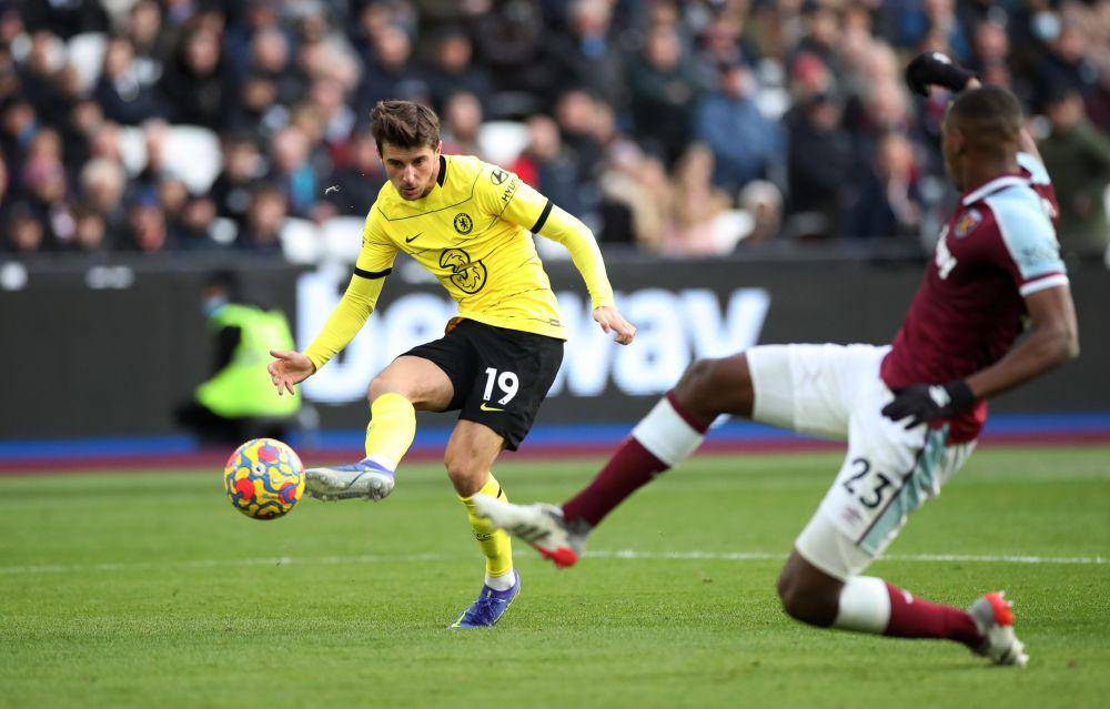 Aksi Mason Mount ketika mencetak gol ke gawang West Ham United. (twitter.com/premierleague)