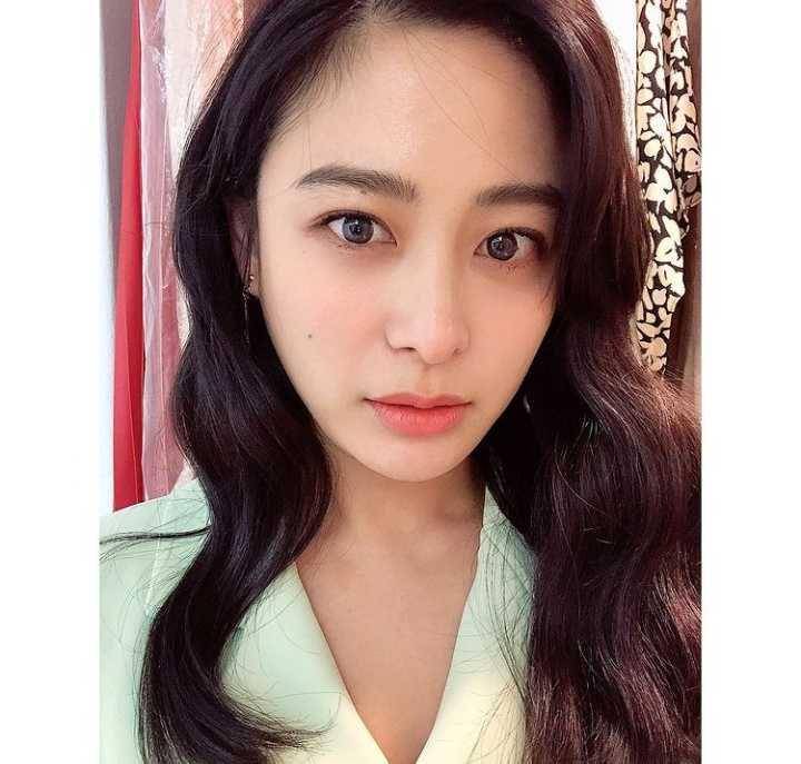 Park Hee Bon (instagram.com/heevonne)