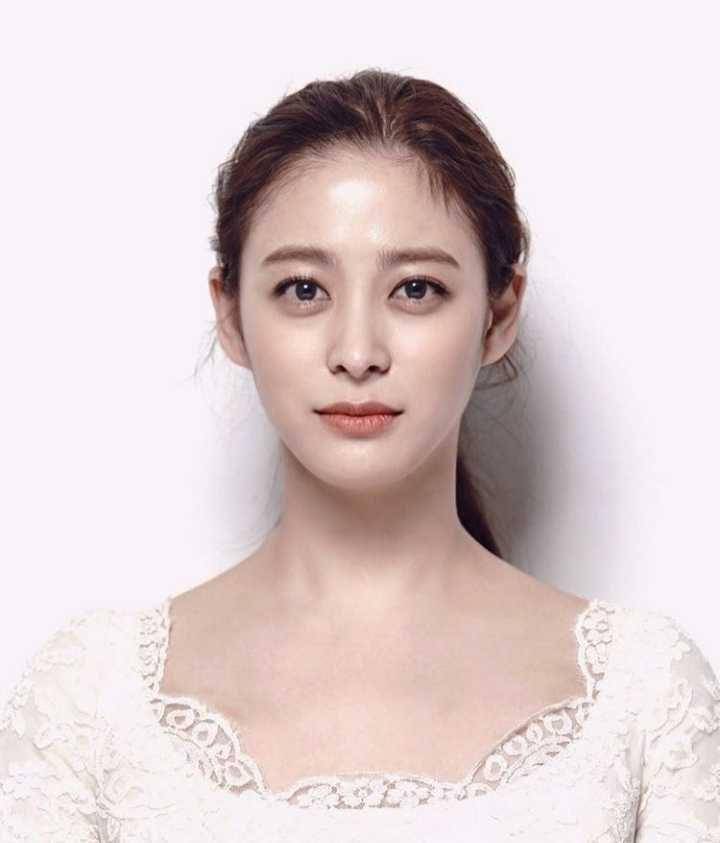 Park Hee Bon (instagram.com/heevonne)