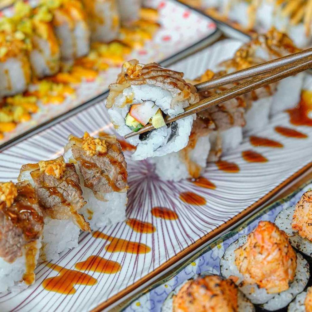 5 Gerai Sushi di Jakarta Timur yang Terkenal Lezat, Cobain, yuk!