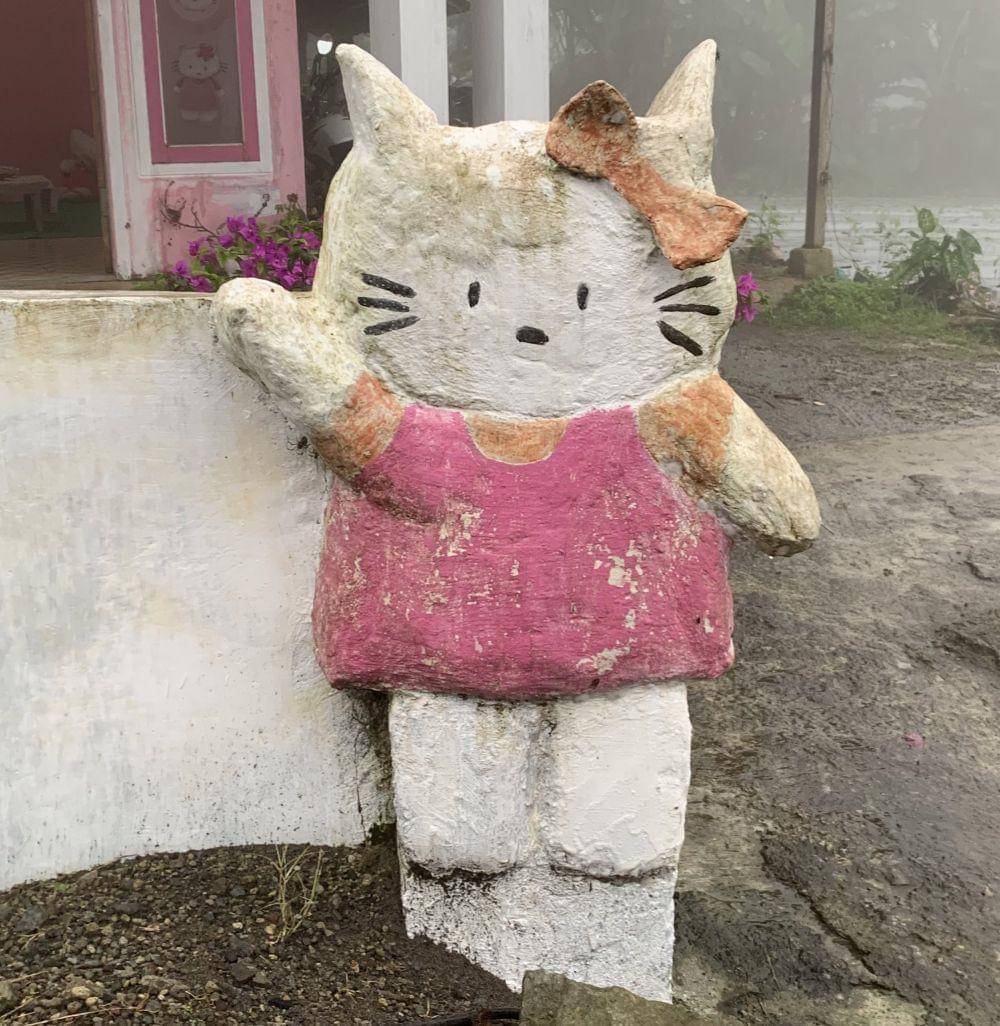 patung hewan bikin ngakak (twitter.com/bananacalvin)