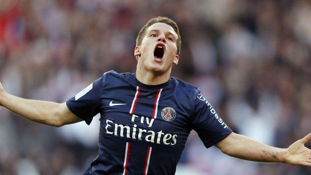 Kevin Gameiro melakukan selebrasi usai mencetak gol. (skysports.com)