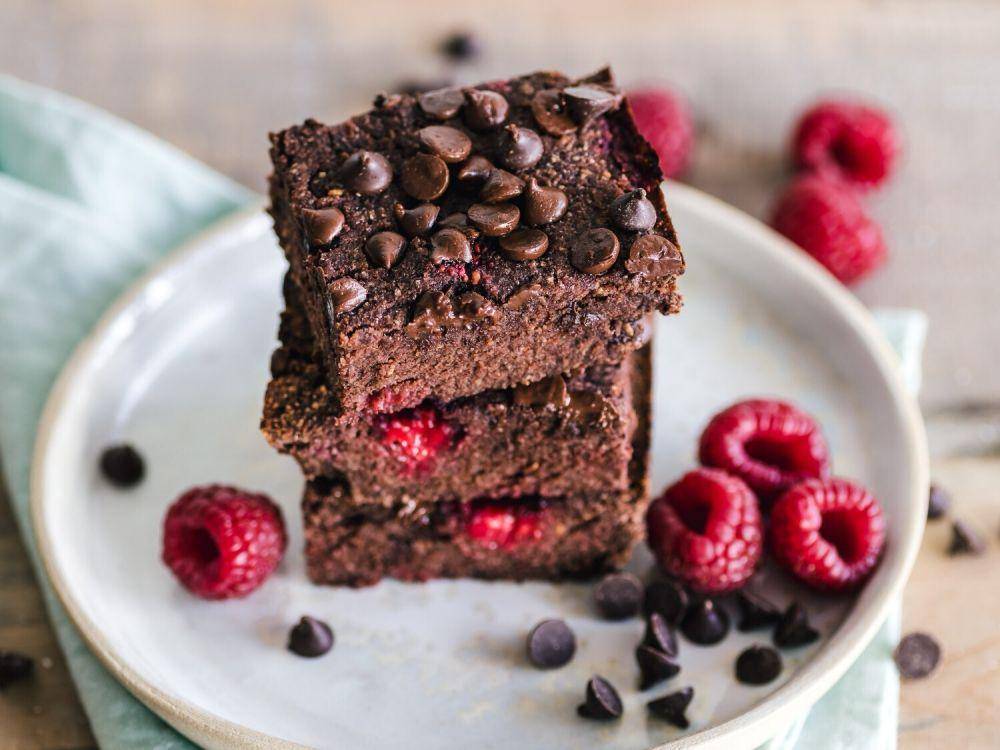 ilustrasi M&M chocolate brownies (pexels.com/Ella Olsson)