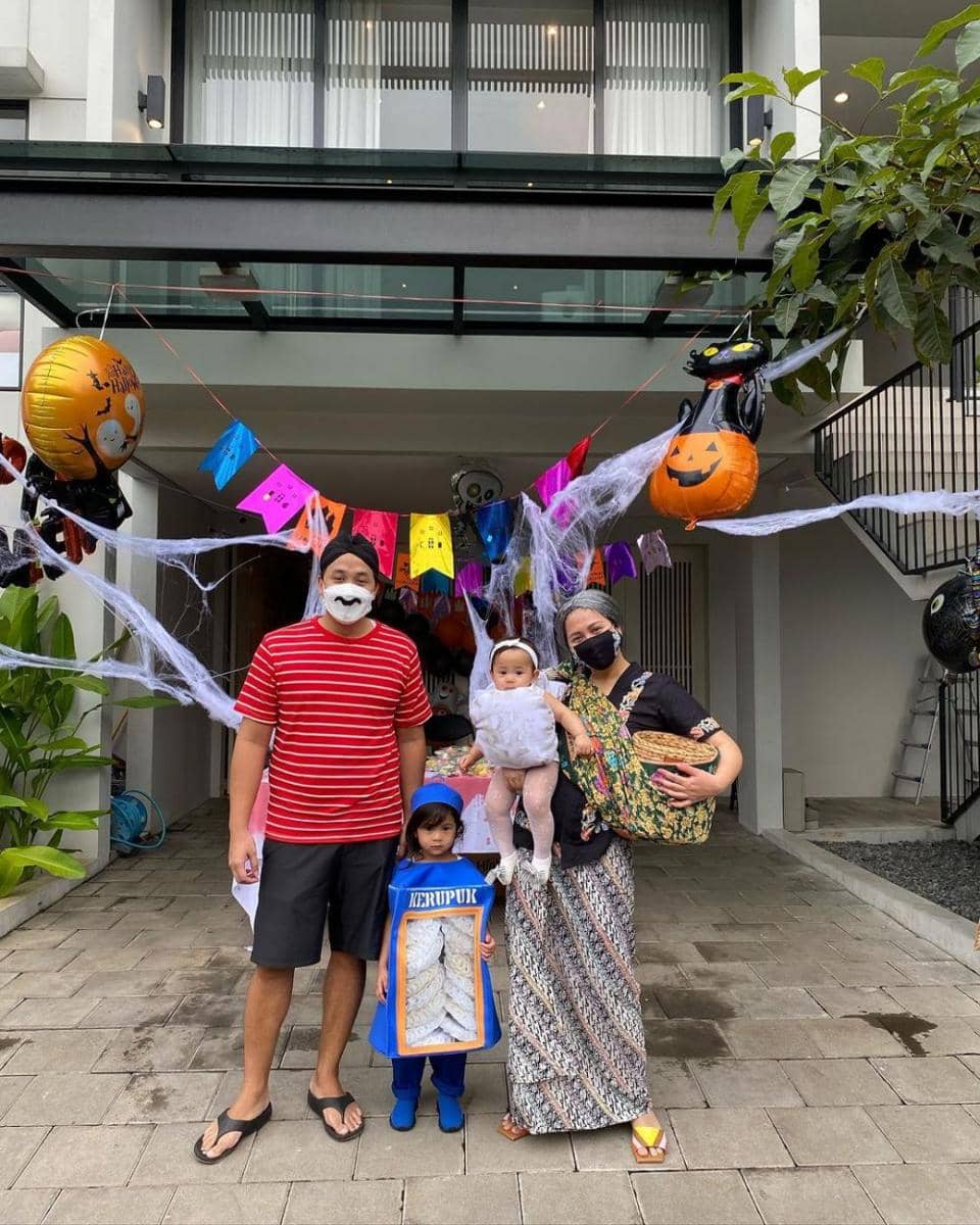 potret keluarga Caca Tengker (instagram.com/cacatengker)