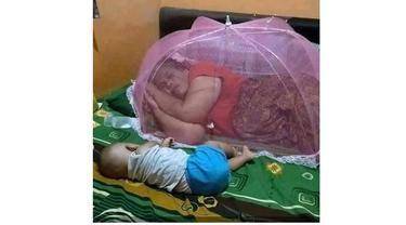 ibu mengasuh anak (twitter.com/donttalkimangry)