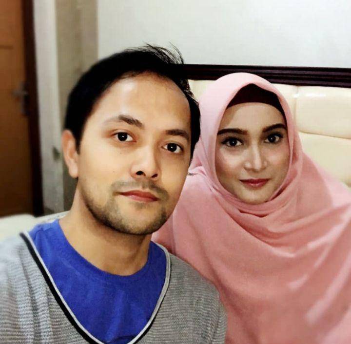 potret Meyda Sefira dan suami (instagram.com/kingsman_liga)