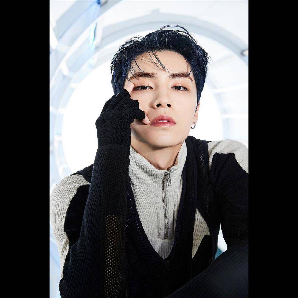 Xiaojun WayV (instagram.com/nct)