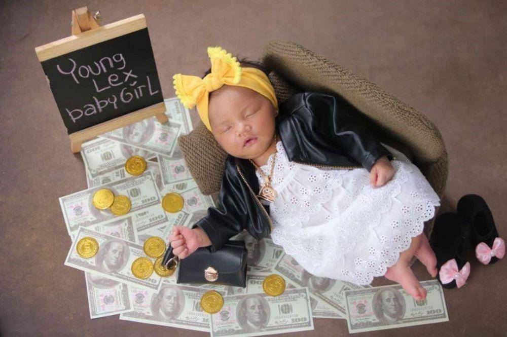 Pemotretan new born anak artis yang tidak biasa (Instagram.com/young_lex/)