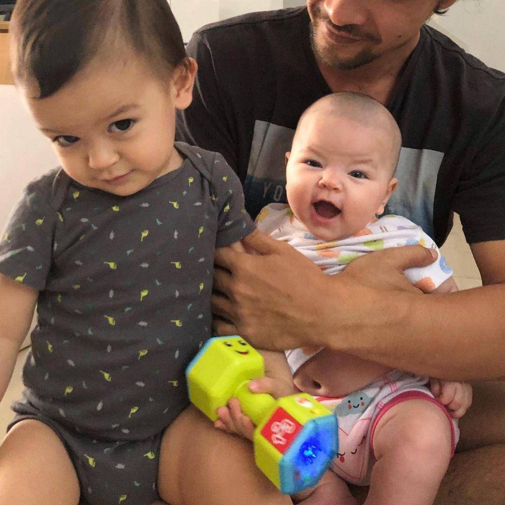 potret Edward Akbar dan kedua anaknya (instagram.com/edward_akbar)