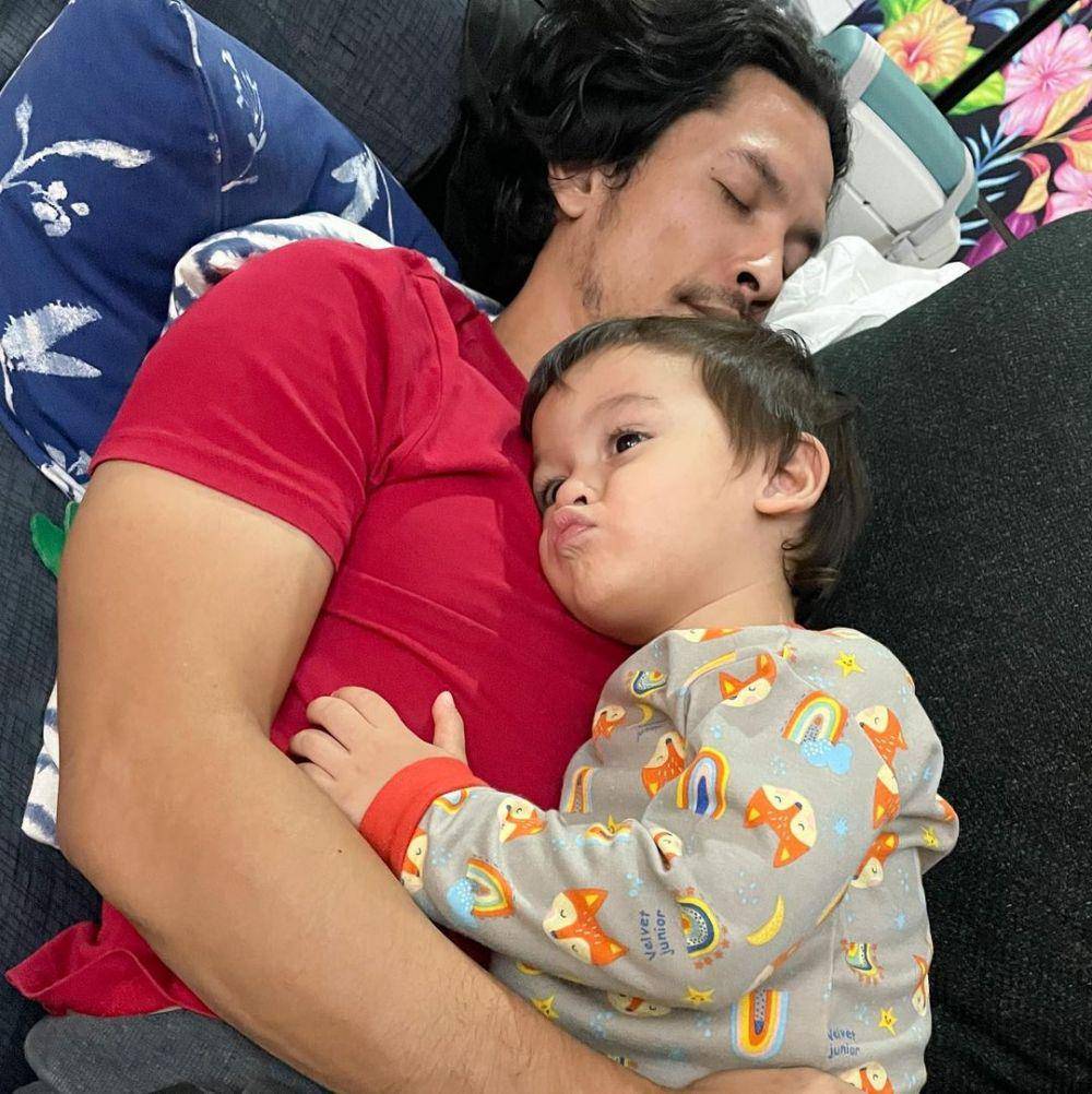 potret Edward Akbar dan putranya (instagram.com/edward_akbar)