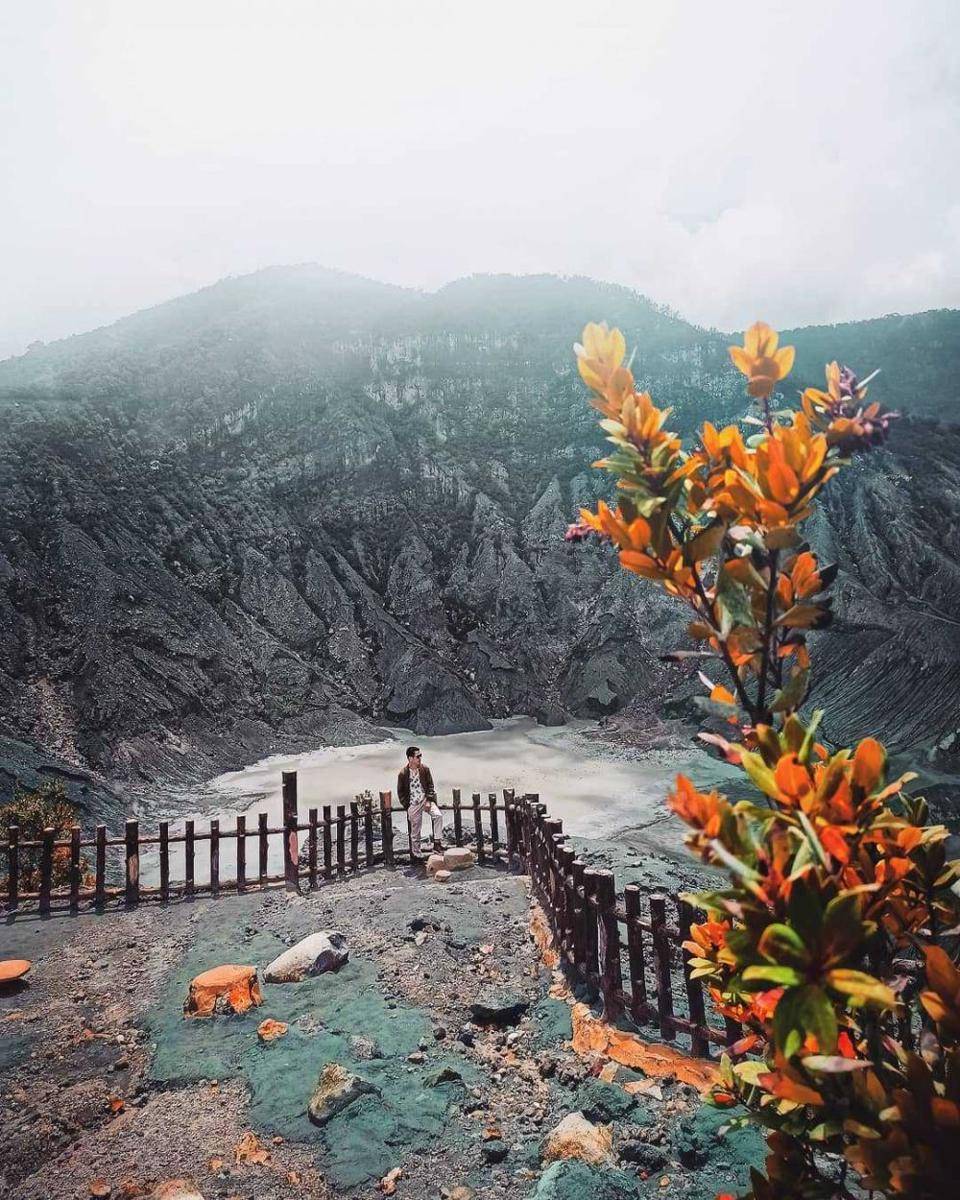 gunung tangkuban perahu (instagram.com/why_ajie)