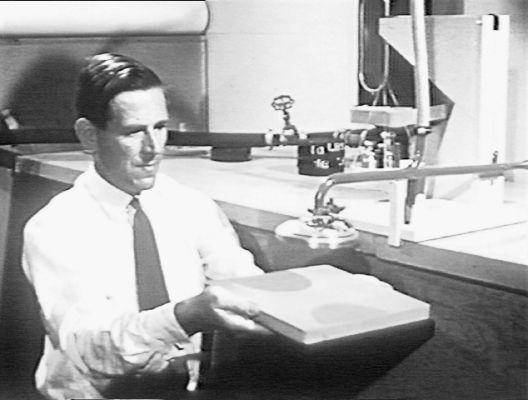 John Frost saat menjalankan Proyek Y (wikimedia.org)
