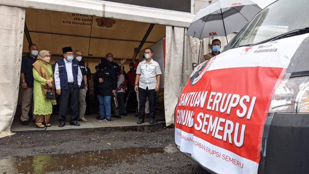 PMI mengirimkan bantuan untuk korban erupsi Gunung Semeru di Lumajang, Jawa Timur. (Dok. PMI)