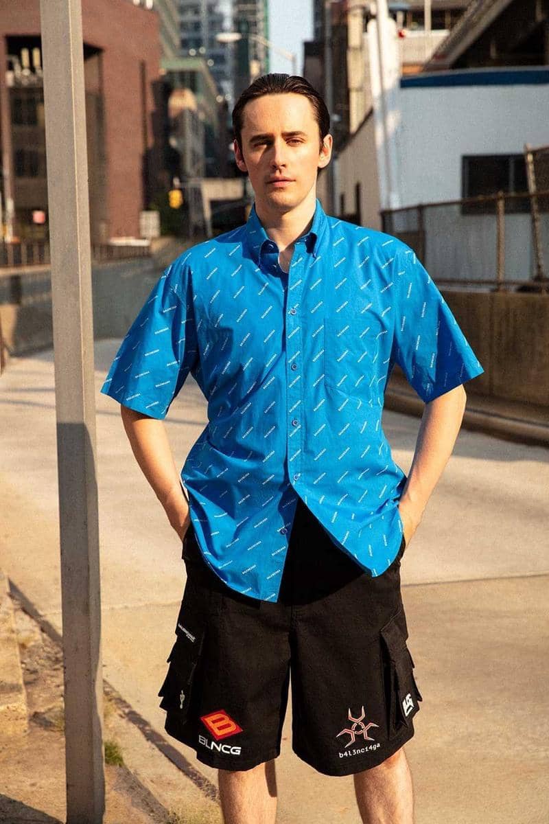 Reeve Carney (Dok. L'OFFICIEL/Mitchell Nguyen McCormack)