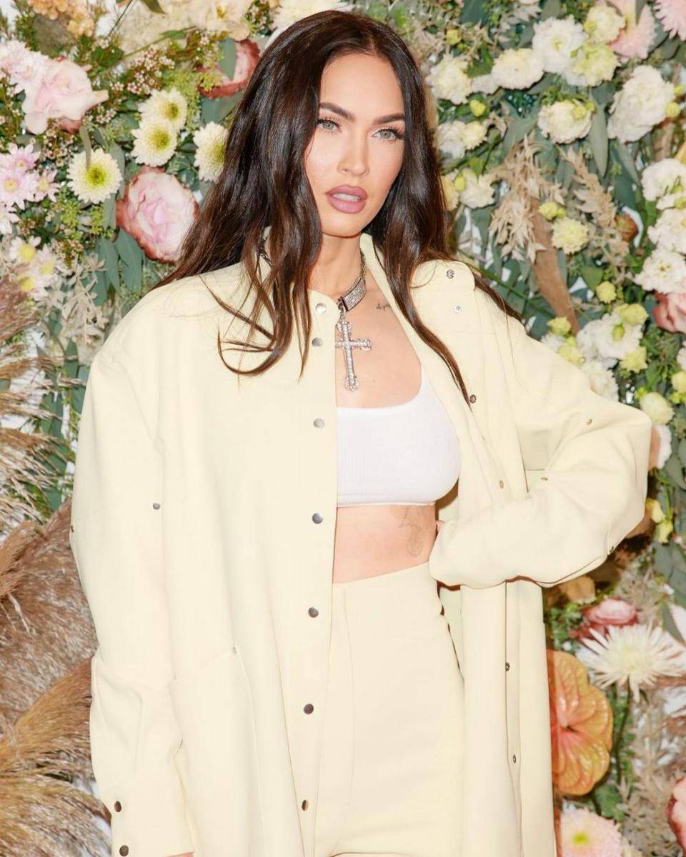 Megan Fox (instagram.com/meganfox)