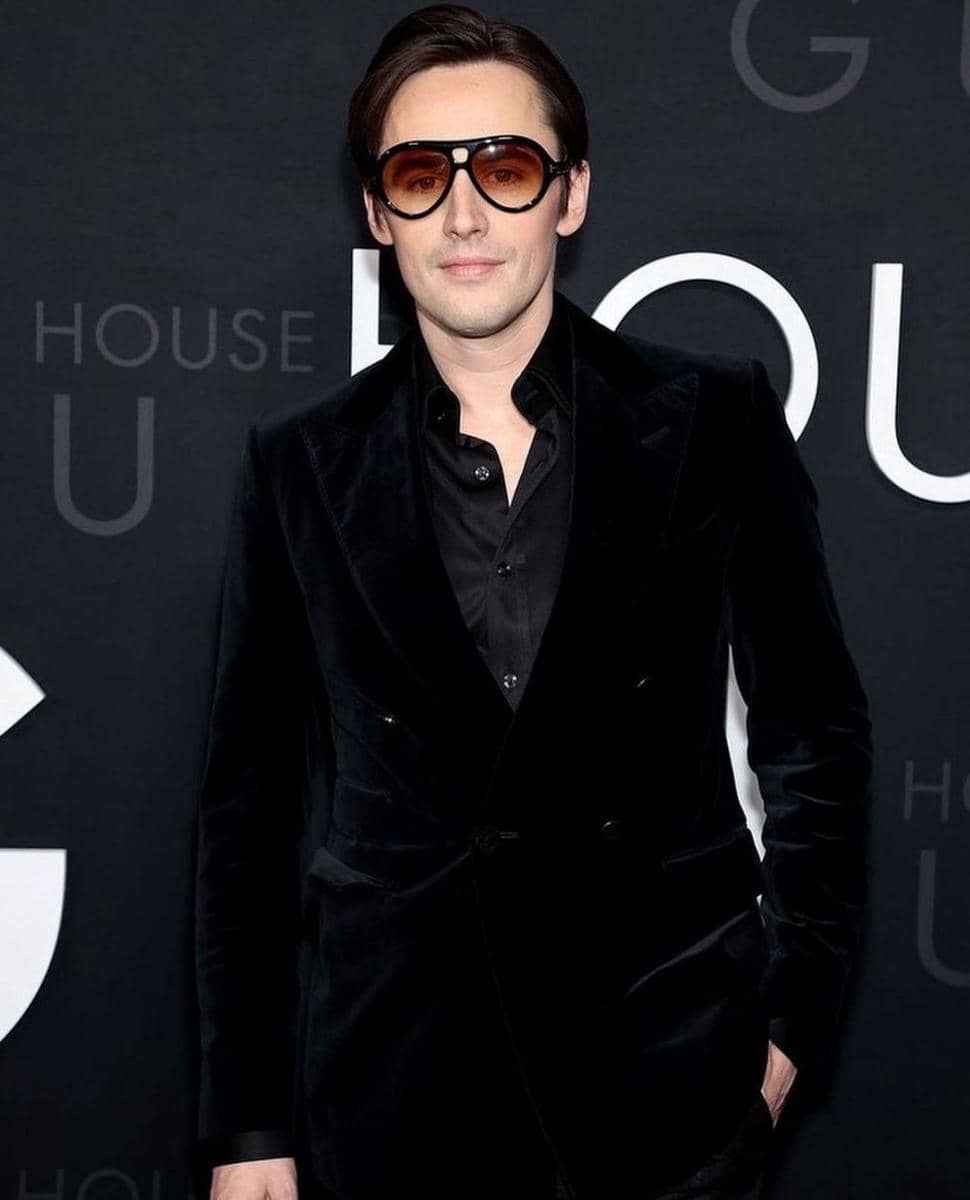 Reeve Carney (instagram.com/reevecarney)