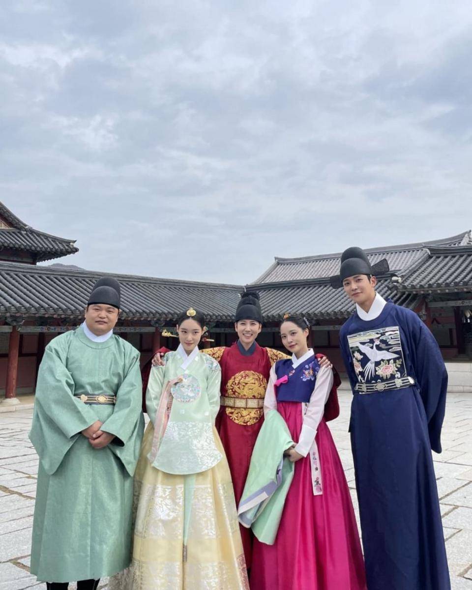 Park Eun Bin di Balik Layar The King's Affection (instagram.com/eunbining0904)