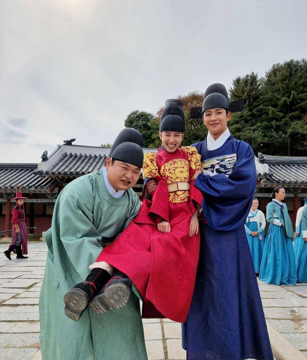 Park Eun Bin di Balik Layar The King's Affection (instagram.com/eunbining0904)