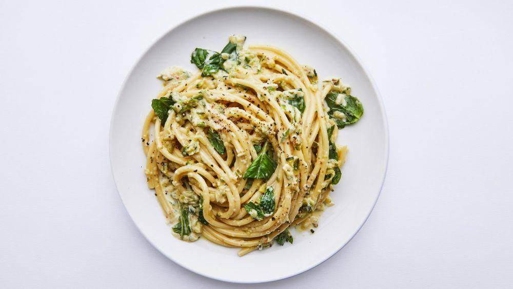 ilustrasi creamy lemon zucchini bucatini pasta (bonappetit.com/Sarah Jampel)