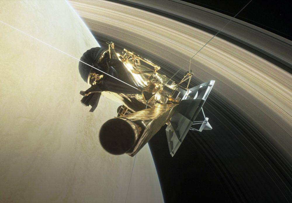 Cassini mengeksplorasi Saturnus (nasa.gov)
