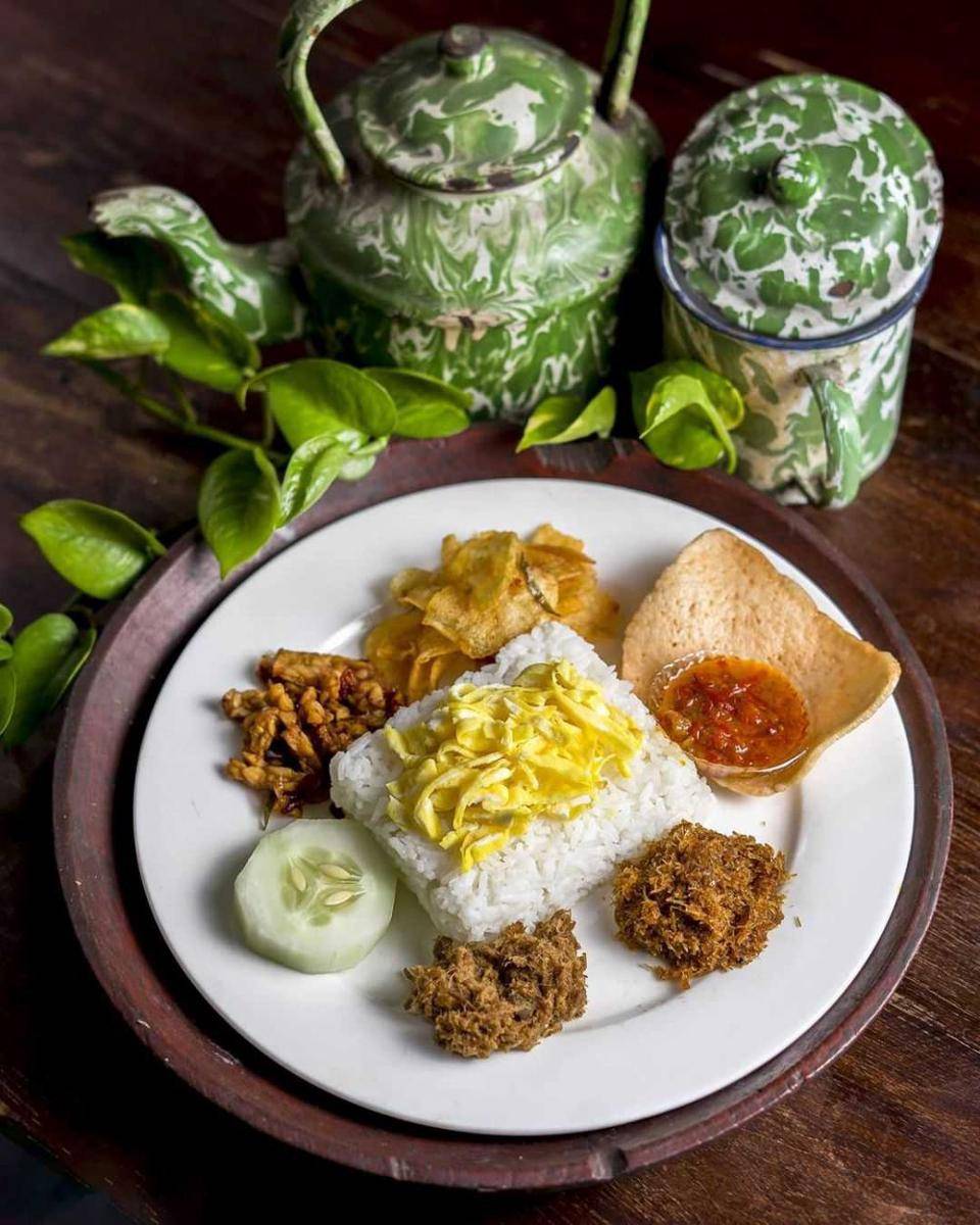 nasi langgi (instagram.com/omahselat)