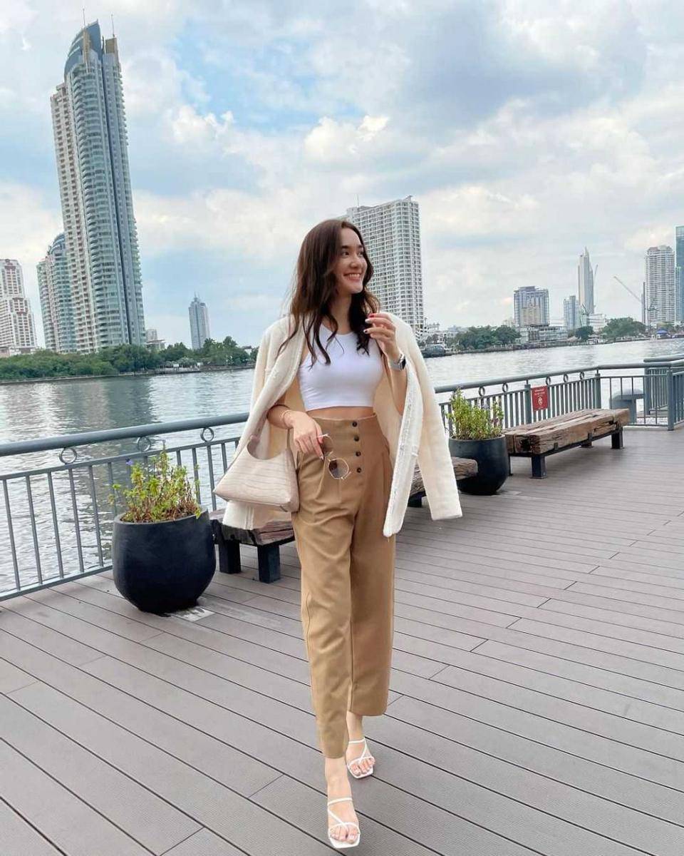 Outfit earth tone ala Diana Flipo (instagram.com/dianaflipo)