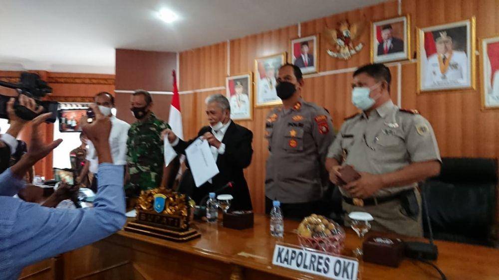 Rapat stakeholder, perusahaan dan masyarakat terkait putusan BPN mencabut SHM (IDN Times/istimewa)