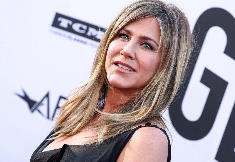 Jennifer Anniston (deadline.com)