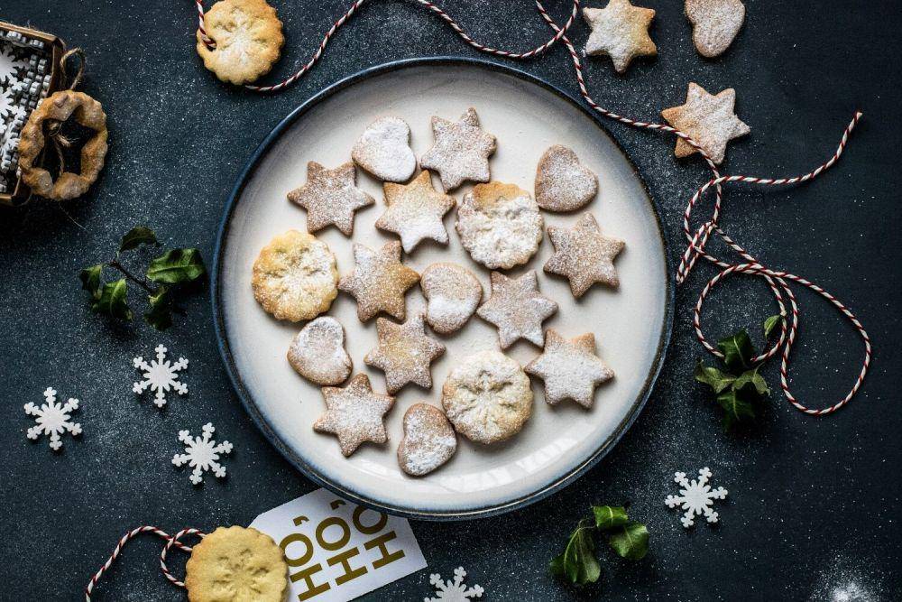 ilustrasi salted vanilla cheesecake cookies (unsplash.com/Monika Grabkowska)