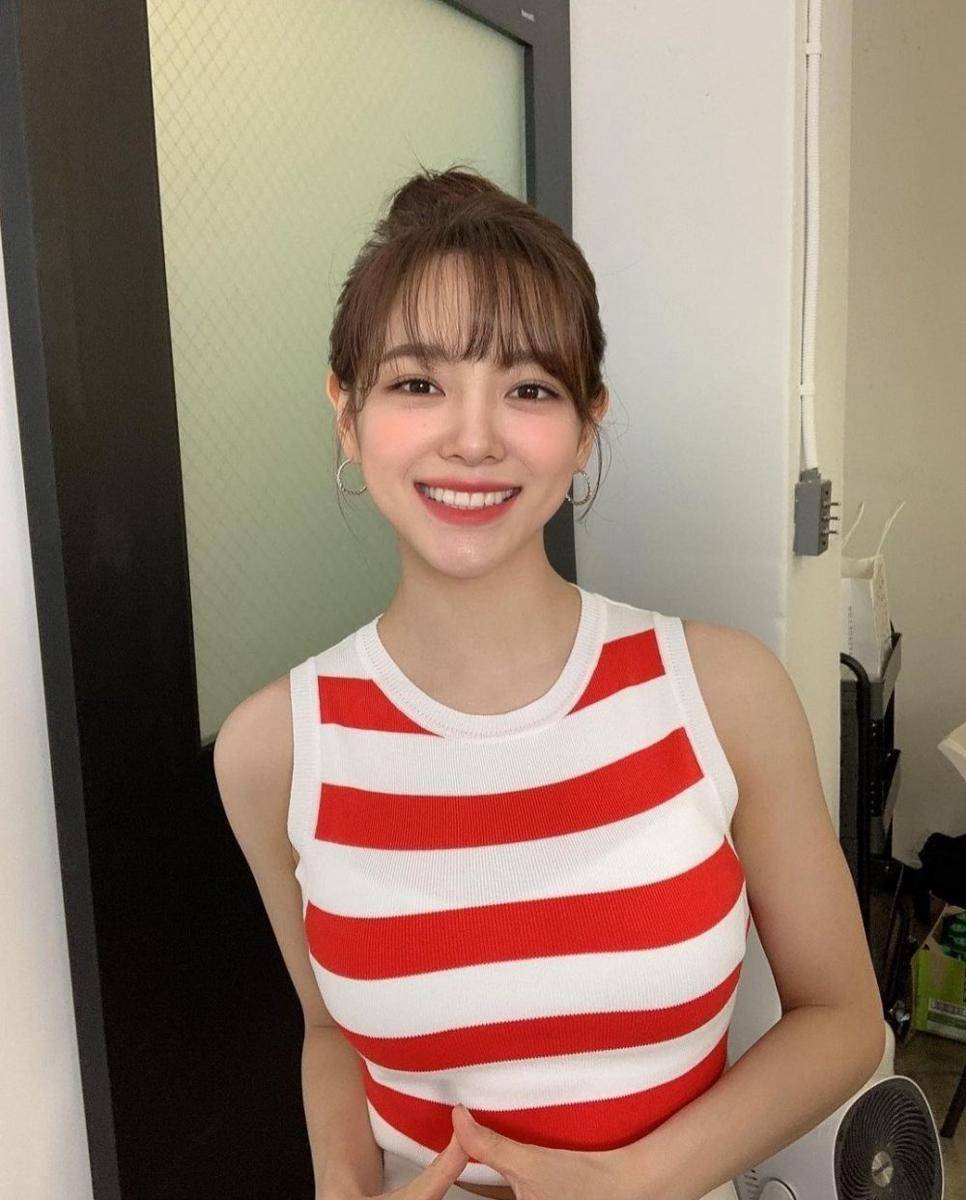 Kim Sejeong (instagram.com/clean_0828)