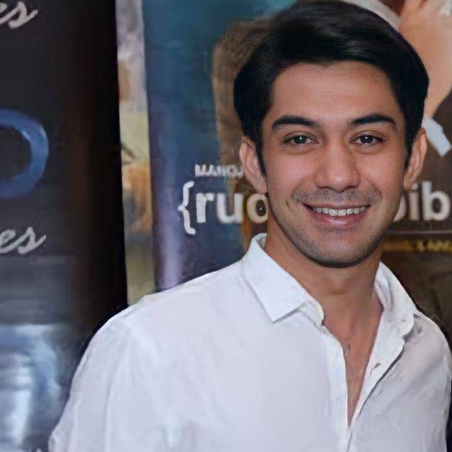 Reza Rahadian (instagram.com/henny_pilarez)