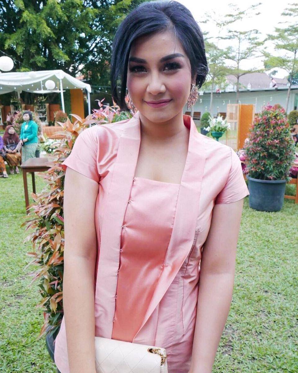 Nissya Ahmad (instagram.com/nissyaa)