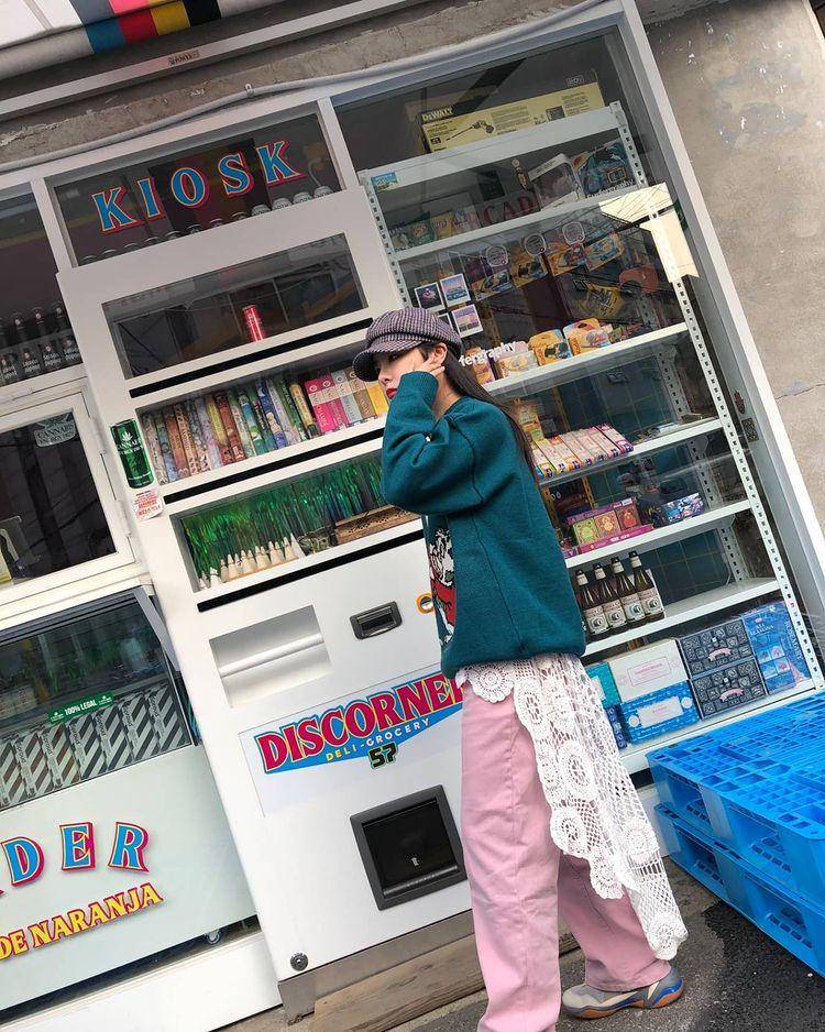 Outfit Wheein Mamamoo (instagram.com/whee_inthemood)