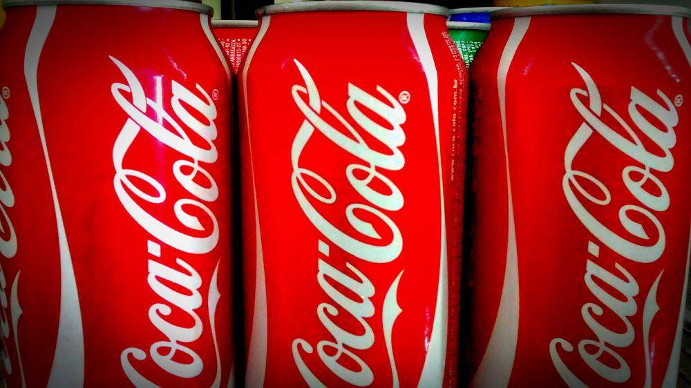 ilustrasi coca cola kaleng (pixabay.com/Elaine Gonzaga)