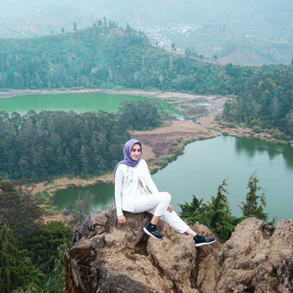 Telaga Warna Dieng: Lokasi, Rute, Harga Tiket, dan Info Menariknya