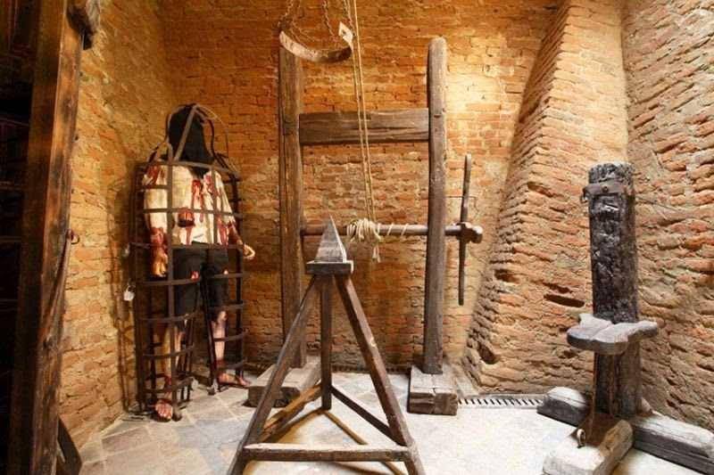 Torture Museum, Amsterdam (homecrux.com)