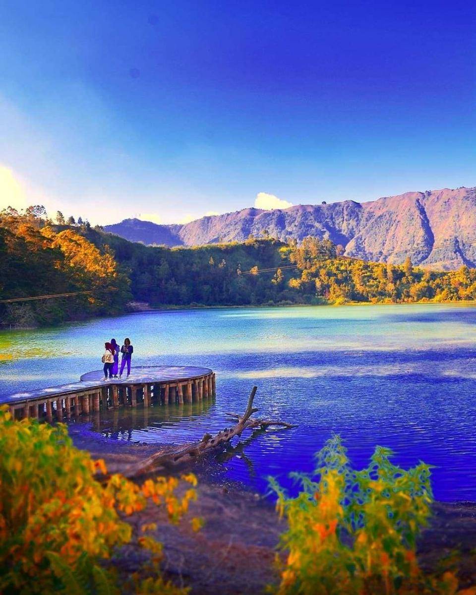 Telaga Warna Dieng Wonosobo (instagram.com/jalan.jalanyuk)