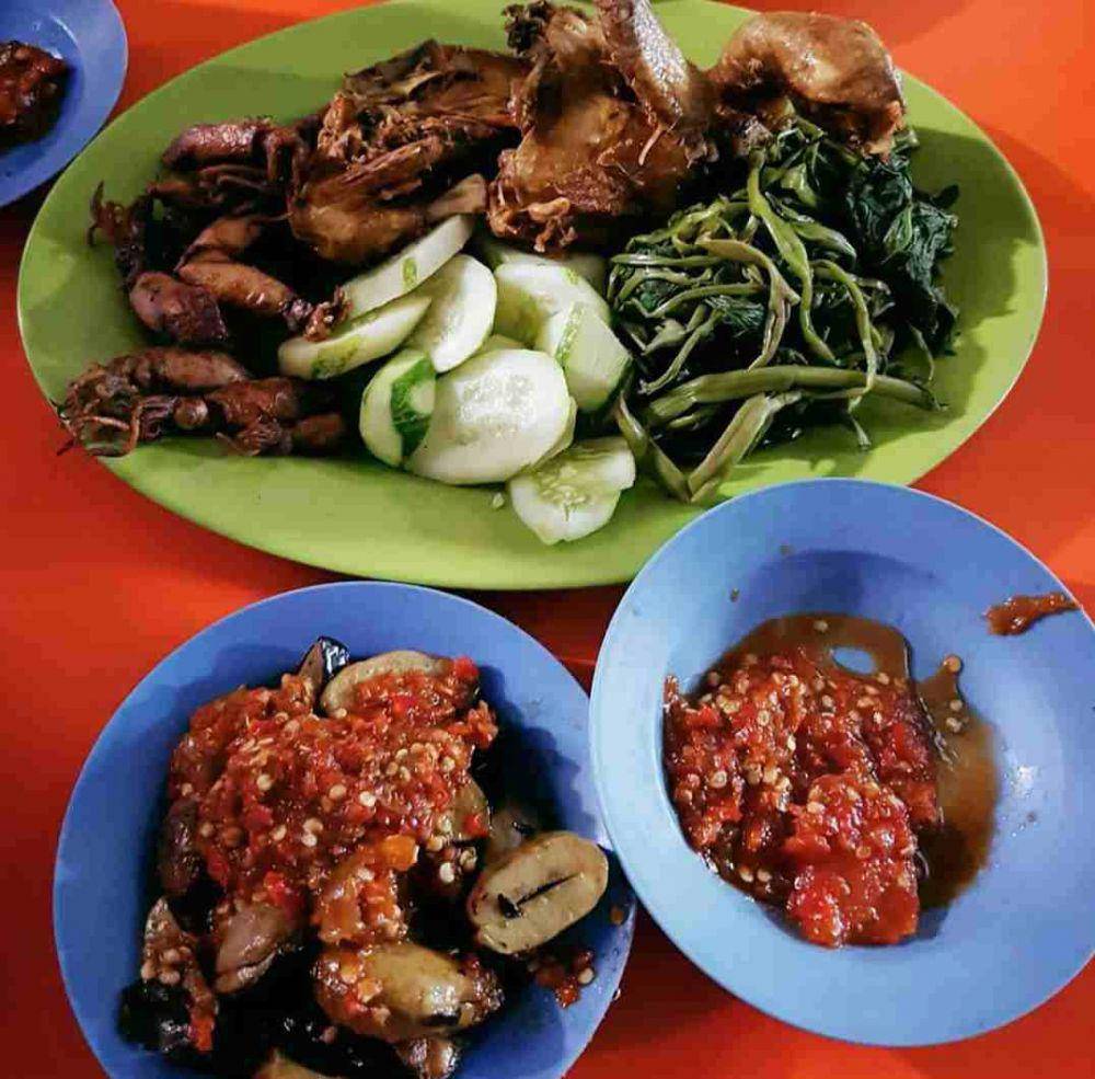 Sambel Setan Bu Hj. Mut (instagram.com/faw.ojie)