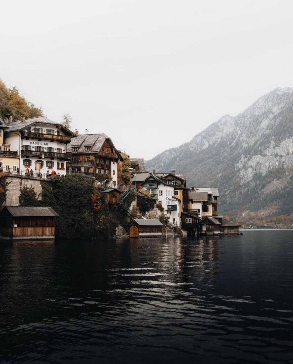 potret desa Hallstatt (instagram.com/visithallstatt)