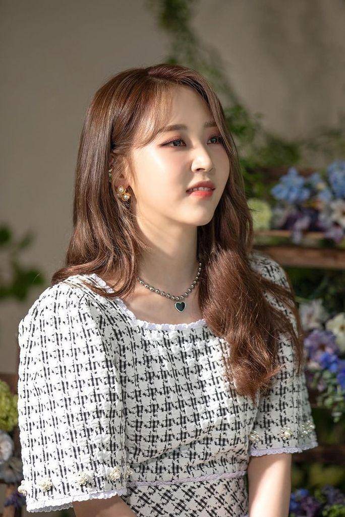 Moonbyul MAMAMOO (instagram.com/mamamoo_official)