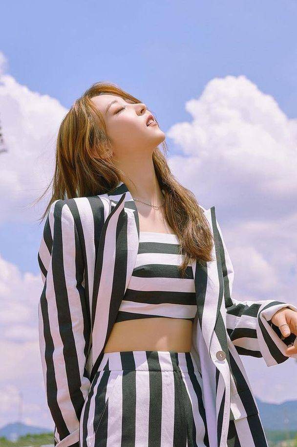 Moonbyul MAMAMOO (instagram.com/mamamoo_official)