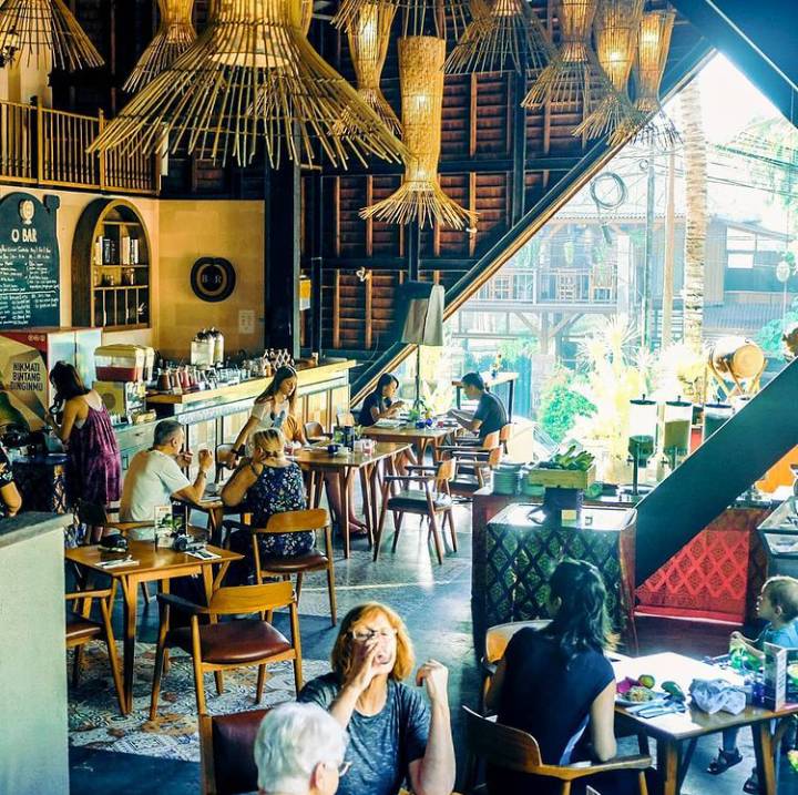 Cafe De Dapoer (instagram.com/oasislagoonsanur)